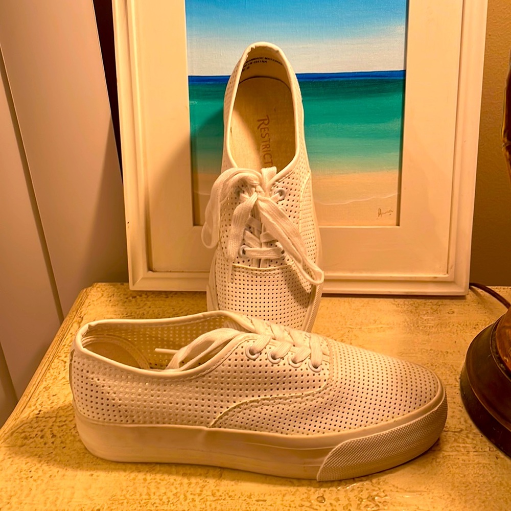 Restricted white sneakers neutral casual size 8.
